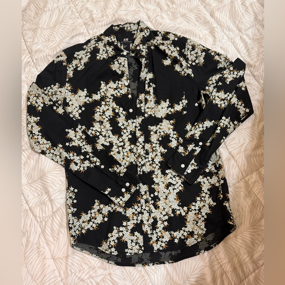 H&M Men Shirt, size XS, regular fit